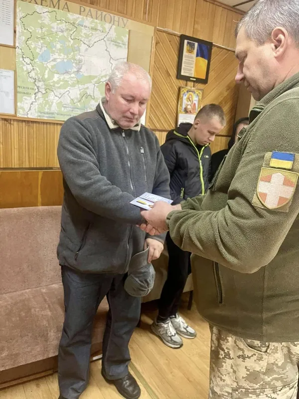 На Волині рідним Героїв вручили нагороди (фото)