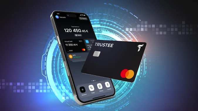 Криптогаманець Trustee Plus представив оновлену версію застосунку та фізичну карту