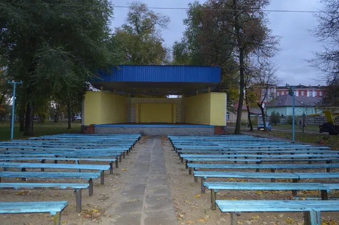 Луцька фірма за півтора мільйона збудує майданчик для глядачів у Ковелі