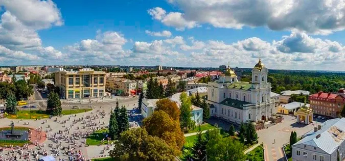 Луцьк задихається від бруду та смороду: експерти назвали причини (відео)