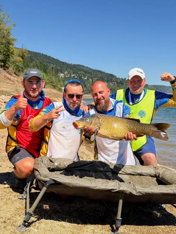 🏆🎣Національна збірна України – абсолютний чемпіон світу з ловлі коропа (фото)