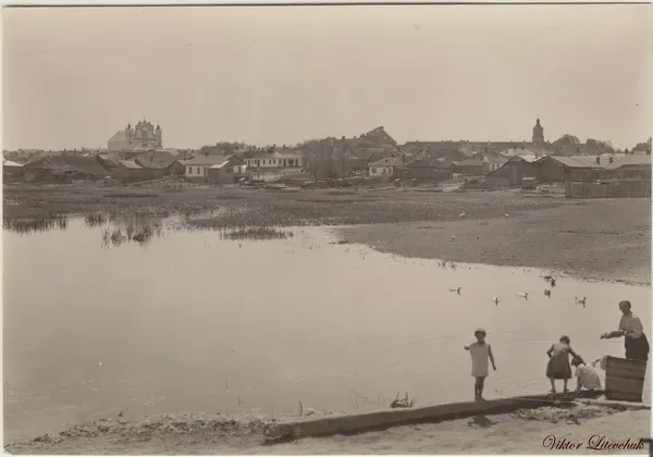 Унікальні фото Олики 1920-х років: показали рідкісний знімок найдавнішого костелу Волині