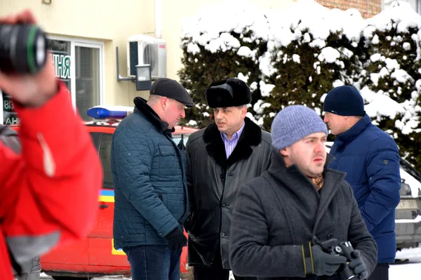 Як у Луцьку пікетували польське консульство (фото)