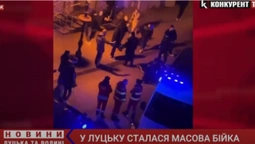 У центрі Луцька сталася масова бійка – одного з дебоширів затримали (відео)
