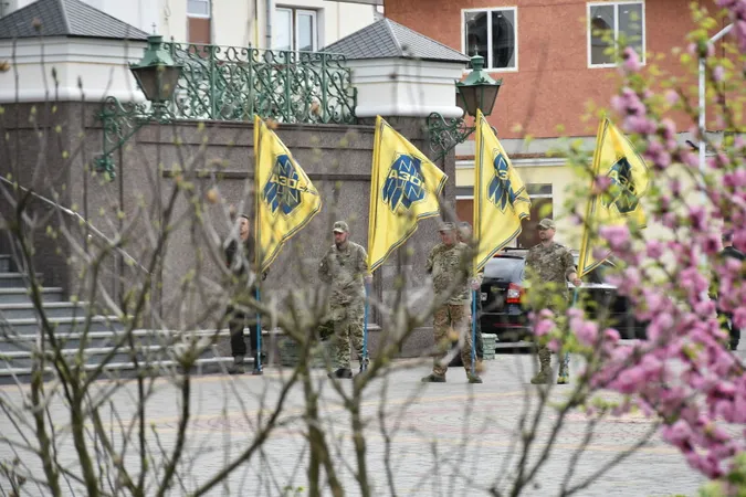 У Луцьку попрощалися із загиблим на Донеччині 25-річним Максимом Устимчуком (фото)