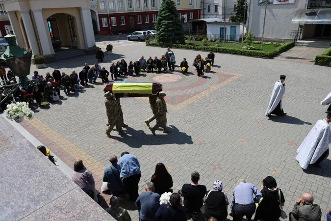 У Луцьку провели в останню дорогу Героя Дмитра Гордійчука (фото)