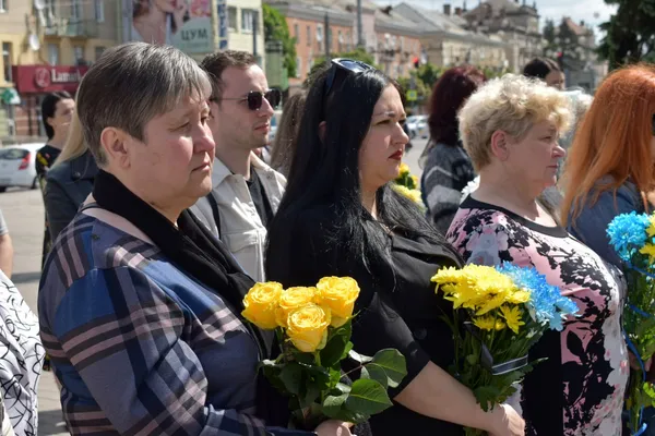 У Луцьку вшанували пам'ять бійців, які загинули під Волновахою (фото, відео)