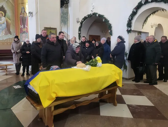 15 місяців вважався зниклим безвісти: на Волині провели в останню дорогу воїна Георгія Смаля