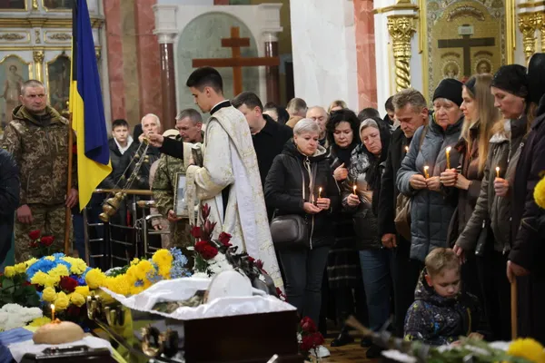 У Луцьку попрощалися із полеглими захисниками Ігорем Грабком та Андрієм Жуком (фото)