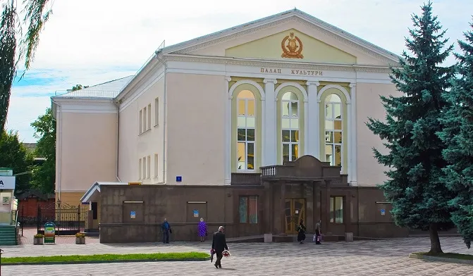 Як з'явився Палац культури міста Луцька (фото)