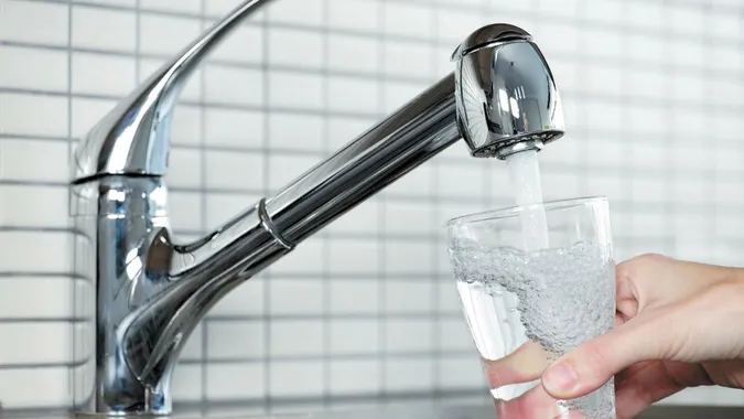 В Україні подорожчає холодна вода
