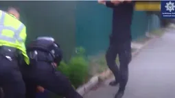 П'яний за кермом і стрибки з авто: у Луцьку переслідували грабіжника (відео)