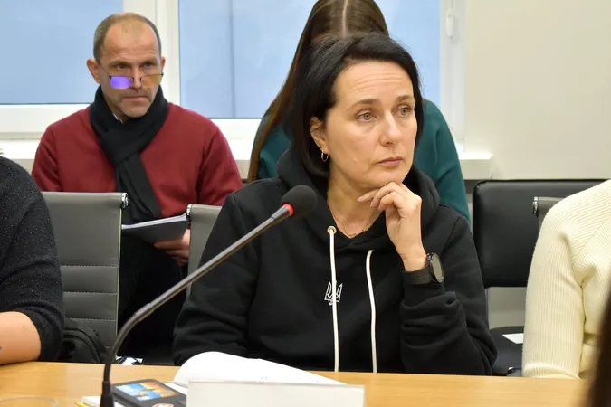 Голова Волинської ОВА поспілкувався з сім'ями військових: обговорили проблеми (фото)