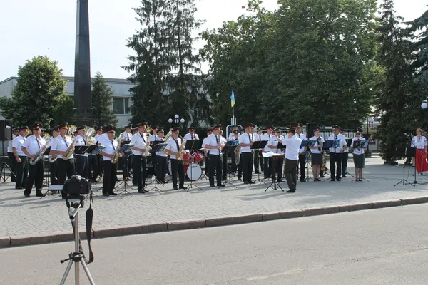 «20 чоловік повинні звучати, як одне ціле», - начальник оркестру Луцького прикордонного загону