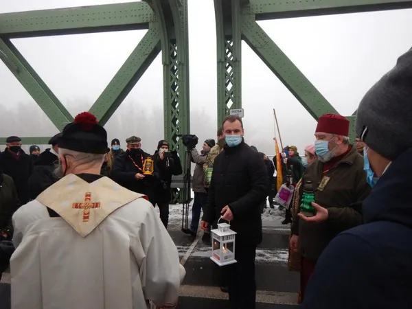 На Волині зустріли Вифлеємський вогонь (фото, відео)