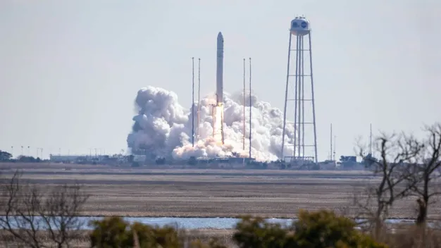 Українсько-американська ракета Antares вивела на орбіту вантаж для МКС (відео)