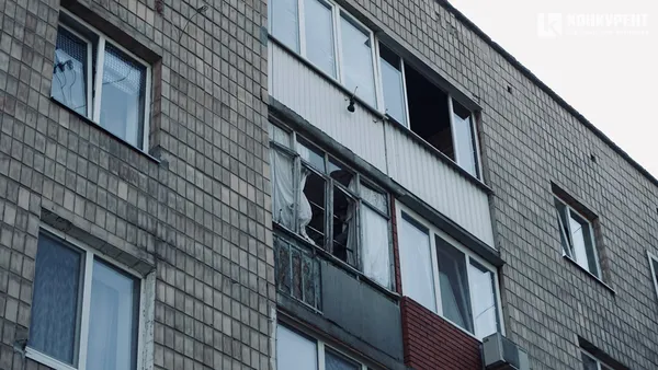 Гоять рани та латають домівки: як у Луцьку оговтуються після обстрілу (фото)
