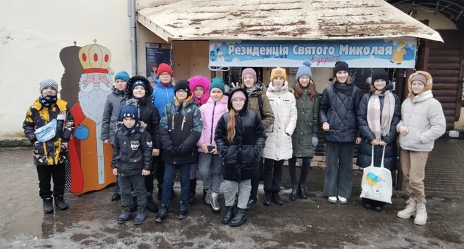 Як у Луцьку працювала Резиденція святого Миколая в укритті (фото)