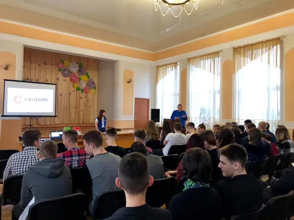Луцьке шкільне ток-шоу про здорове життя пішло на літні канікули (фото)
