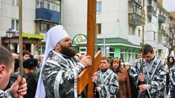 Хресна хода у Луцьку: як пройшла передвеликодня молитва (відео)