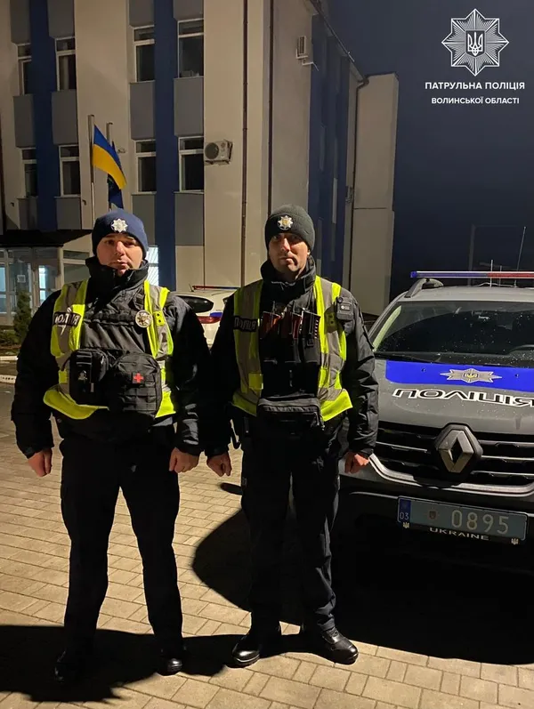 У Луцьку на одній з вулиць виявили чоловіка з масивною кровотечею (відео)