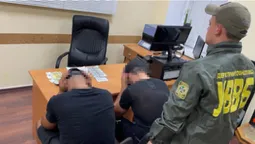 Пропонували гроші прикордонниці: в «Устилузі» зловили двох «липових» студентів (фото, відео)