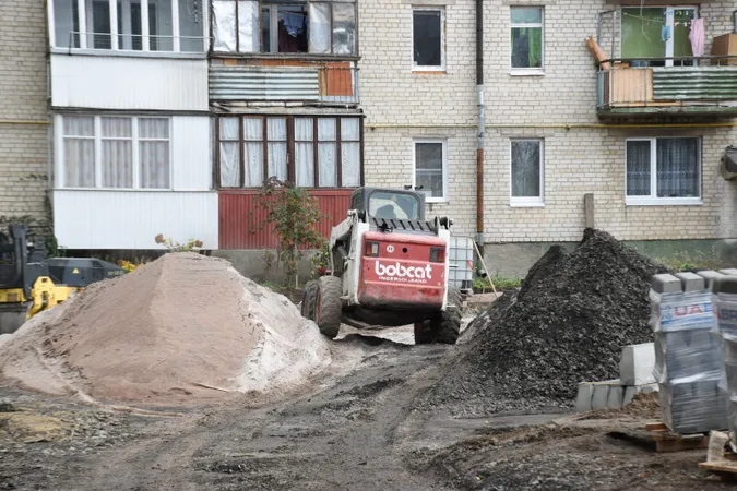 Капітальні ремонти по Луцьку: як уже виглядають дороги і прибудинкові території (фото)