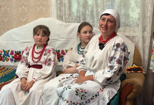 Олена Сочин