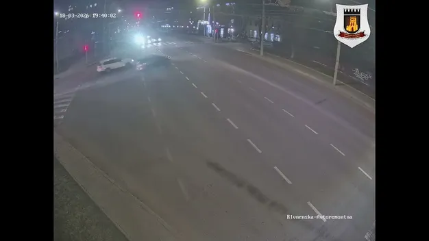 «Застукали»: у Луцьку шукають любителя їздити наліво (відео)