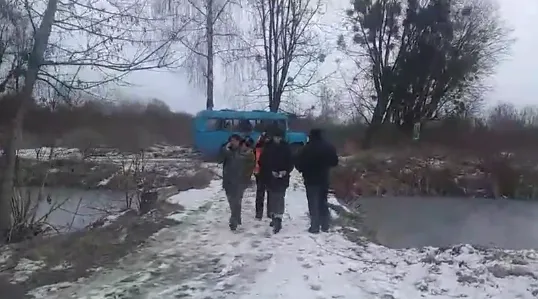 У луцькому парку чистять самосів: люди викликали поліцію