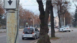 У Луцьку «ганяли» водіїв за припарковані авто на проспекті в центрі міста (фото)
