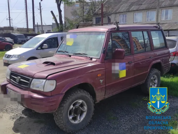 Шахрай видурив у волинського БФ джипи, аби продати їх «Вовкам Да Вінчі» (фото)