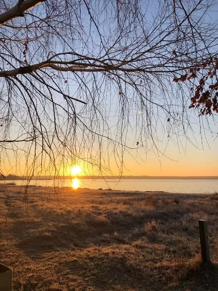 Показали, який вигляд взимку має Світле море на Волині (фото)
