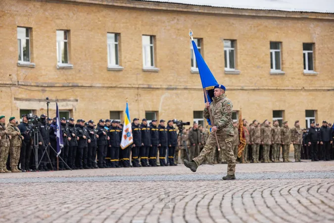 Зеленський вручив луцькій бригаді бойовий прапор (фото)