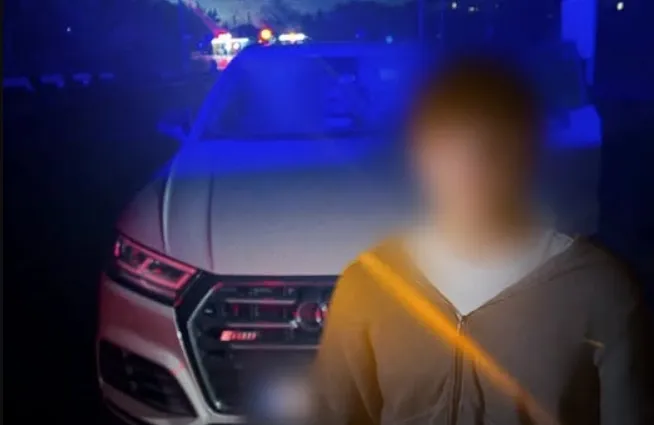 П'яний і без «прав»: у Луцьку зловили 21-річного водія-порушника на Audi (фото)