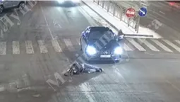 Відкинуло на кілька метрів: у Луцьку на переході збили жінку (відео)