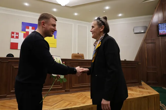 Гордість Волині: у Луцьку відзначили юних інтелектуалів та їхніх наставників (фото)