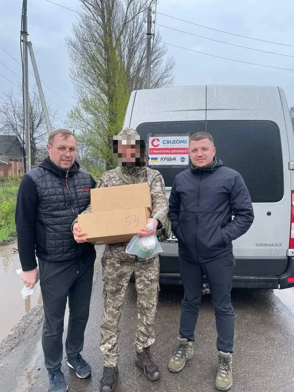 Допомагають цивільним та постійно підтримують військових: луцькі волонтери звітують за весняні місяці (фото, відео)