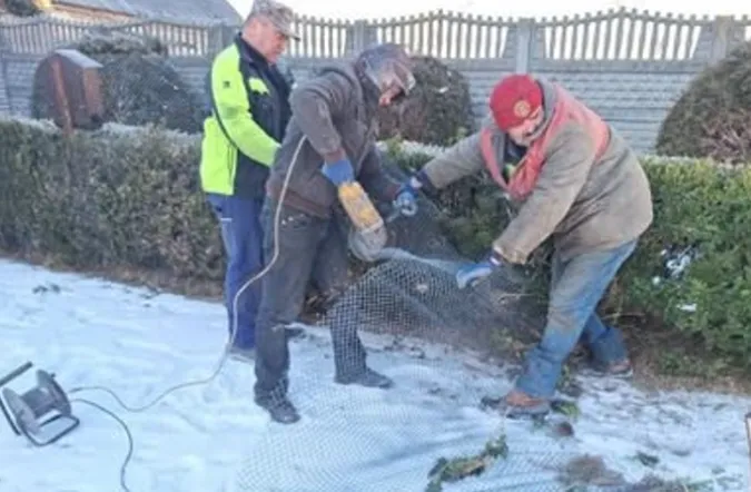 У Луцьку в приватному секторі знесли незаконні огорожі на самовільно зайнятих ділянках (фото)