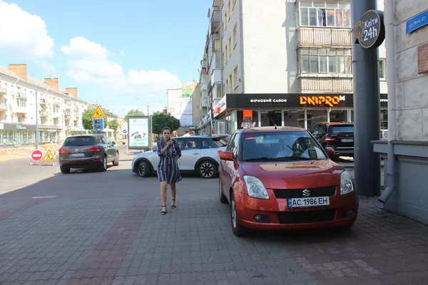 Відкриють у вересні: що коїться на перекритому проспекті Волі у Луцьку (фото)