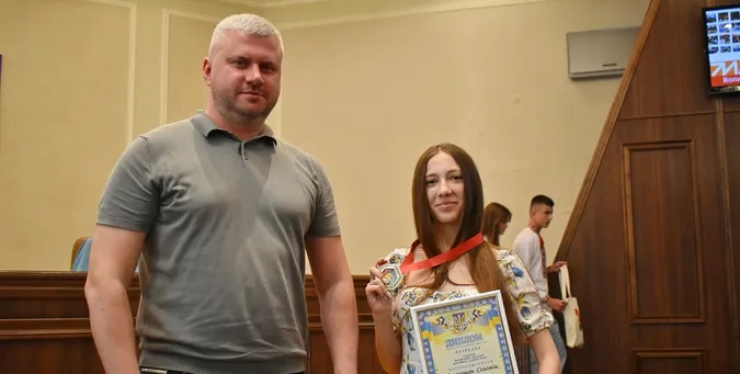 Гордість Волині: в Луцьку нагородили юних інтелектуалів та їхніх наставників