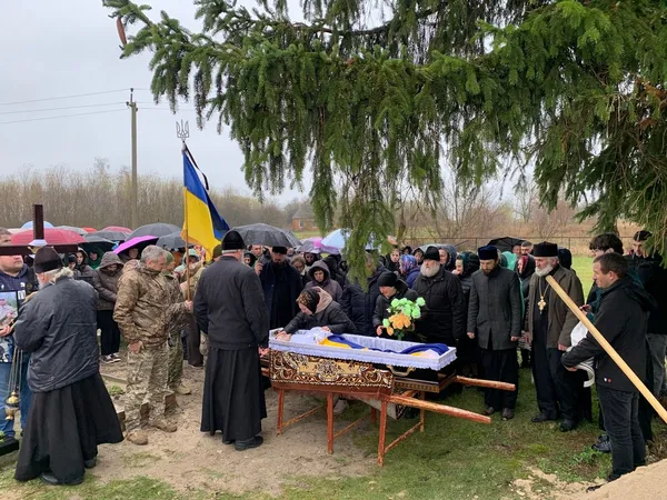 Назавжди 33: на Волині попрощалися із загиблим солдатом Андрієм Залевським (фото)