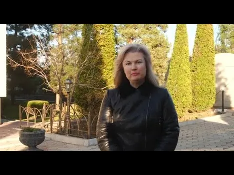 Побоюється за своє життя: вдова загиблого мера Кривого Рогу записала звернення (відео)