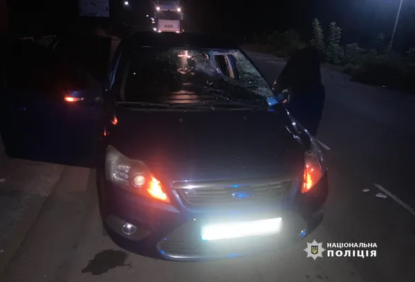 В реанімації: у Любомлі авто збило чоловіка, який раптово вибіг на дорогу (фото)