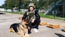 Луцьких школярів познайомили з поліцейськими псами (фото)