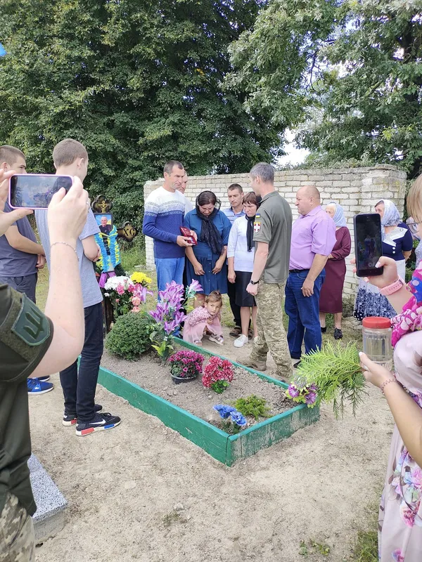 Рідним загиблого Героя з Волині вручили його орден «За мужність» (фото)