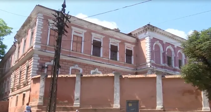 Бунт у Чернівецькому СІЗО: в'язні різали вени через хворого на коронавірус