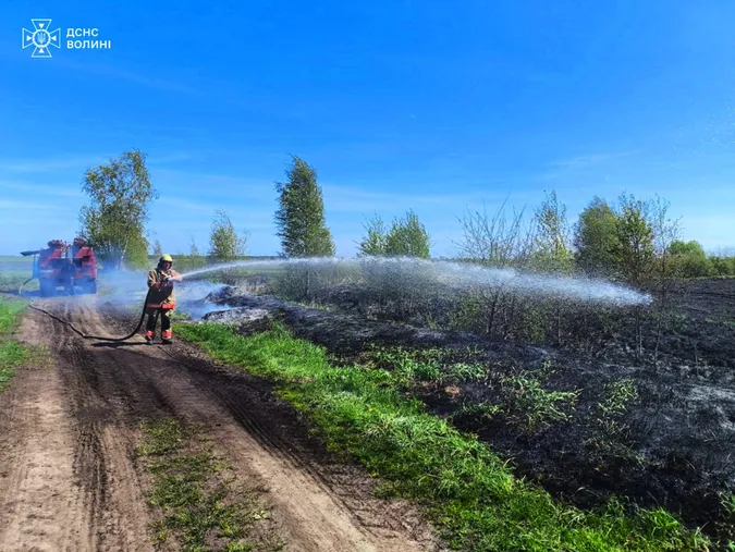 Волинь – у вогні: за добу в області сталися 10 пожеж (фото)