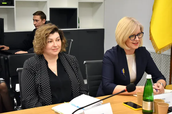 Житло, працевлаштування та гуманітарна допомога: ВПО розповіли про свої проблеми начальнику Волинської ОВА