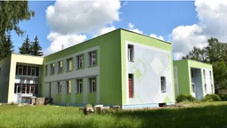 У Луцьку оновили фасад дитячої художньої школи (фото)